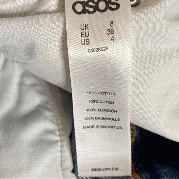 [ASOS] Ultra High Rise Cutoff Denim Jean Shorts - Picture 5 of 6